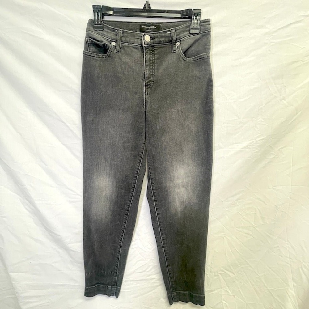 Banana Republic Barrel Jeans Gray Wash Denim Size 26 2 High Rise Cropped
